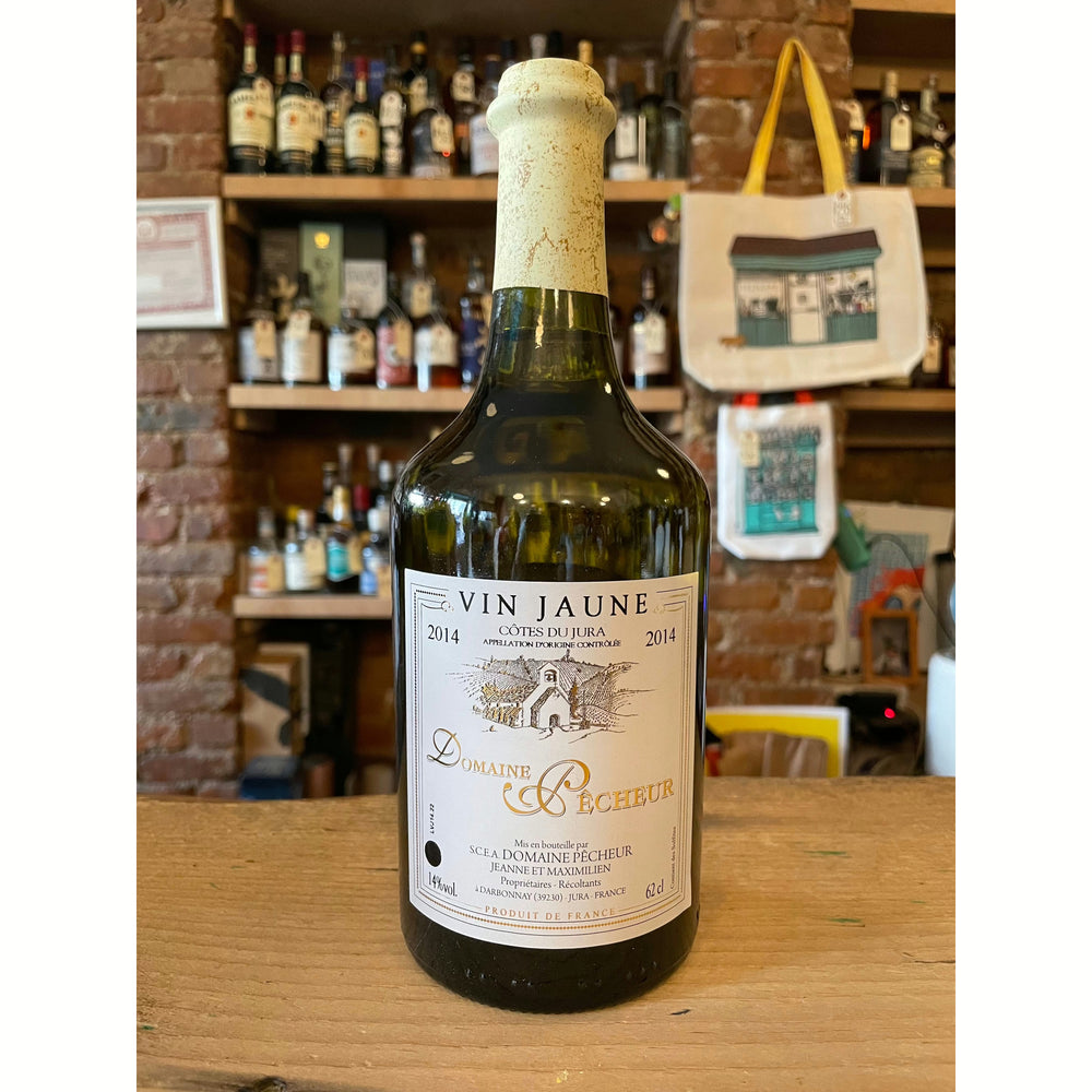 Domaine Pêcheur, Cotes du Jura Vin Jaune (2014) - Henry's Wine & Spirit